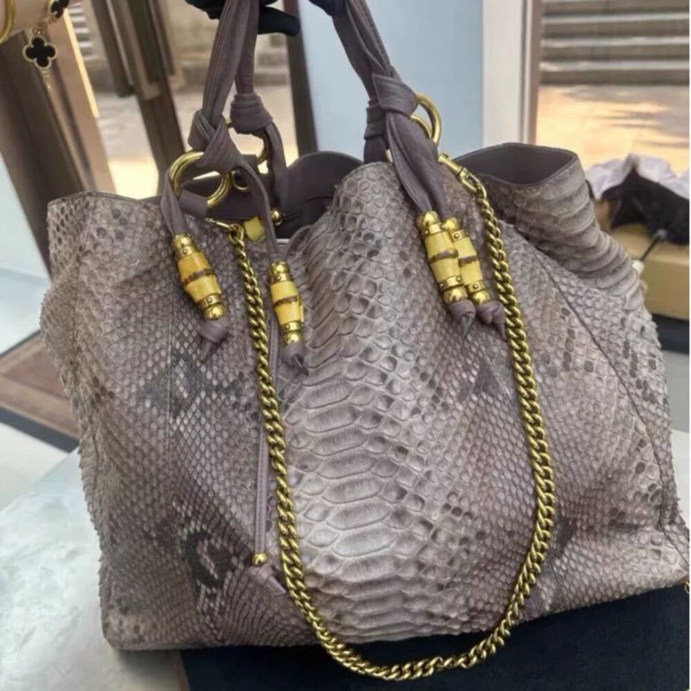 Gucci Women Pre-Loved Bag Very Good Condition